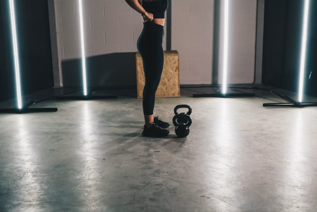 kettlebell plank pull through core exercise beginners